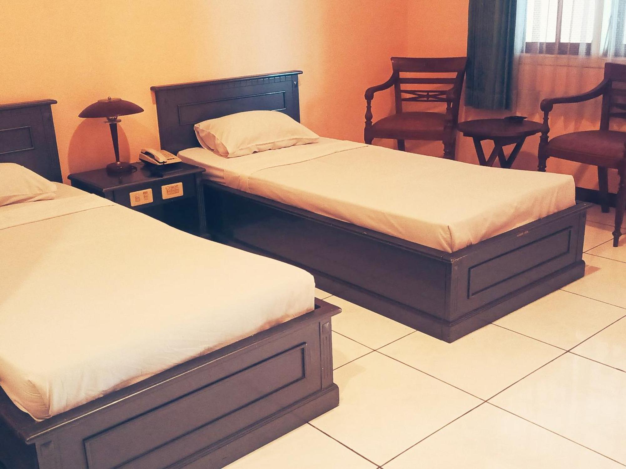 Hotel Wijaya Purwokerto Dış mekan fotoğraf
