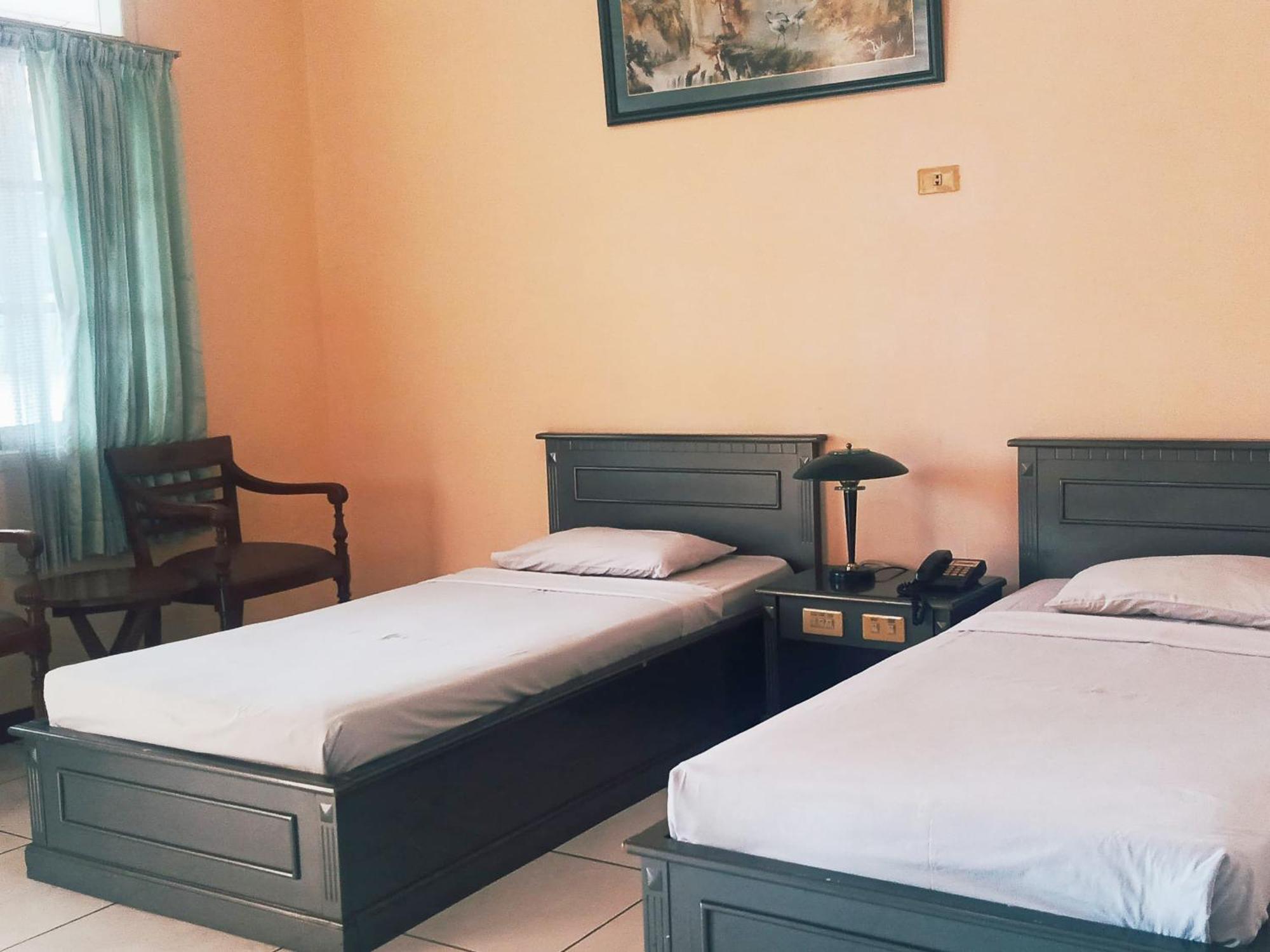 Hotel Wijaya Purwokerto Dış mekan fotoğraf