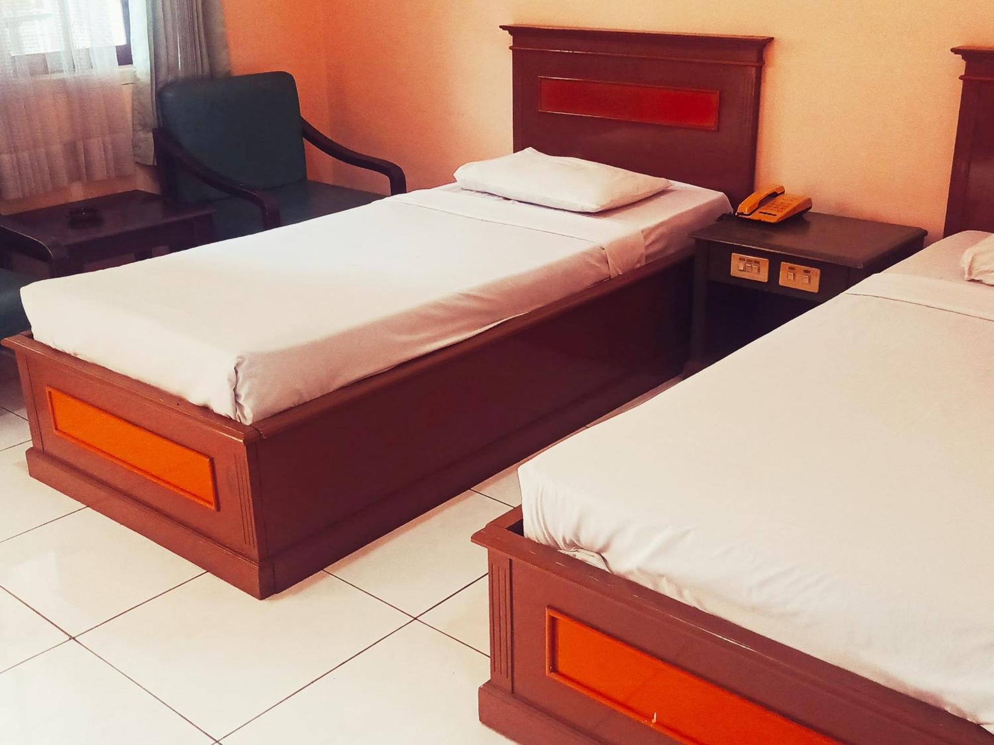 Hotel Wijaya Purwokerto Dış mekan fotoğraf