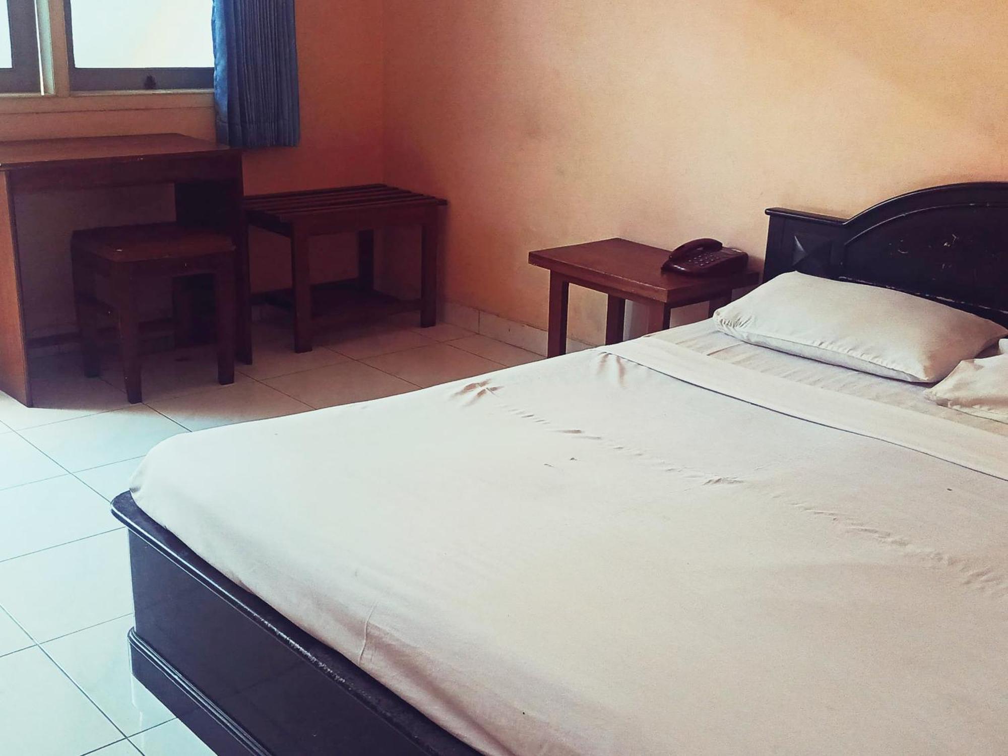 Hotel Wijaya Purwokerto Dış mekan fotoğraf