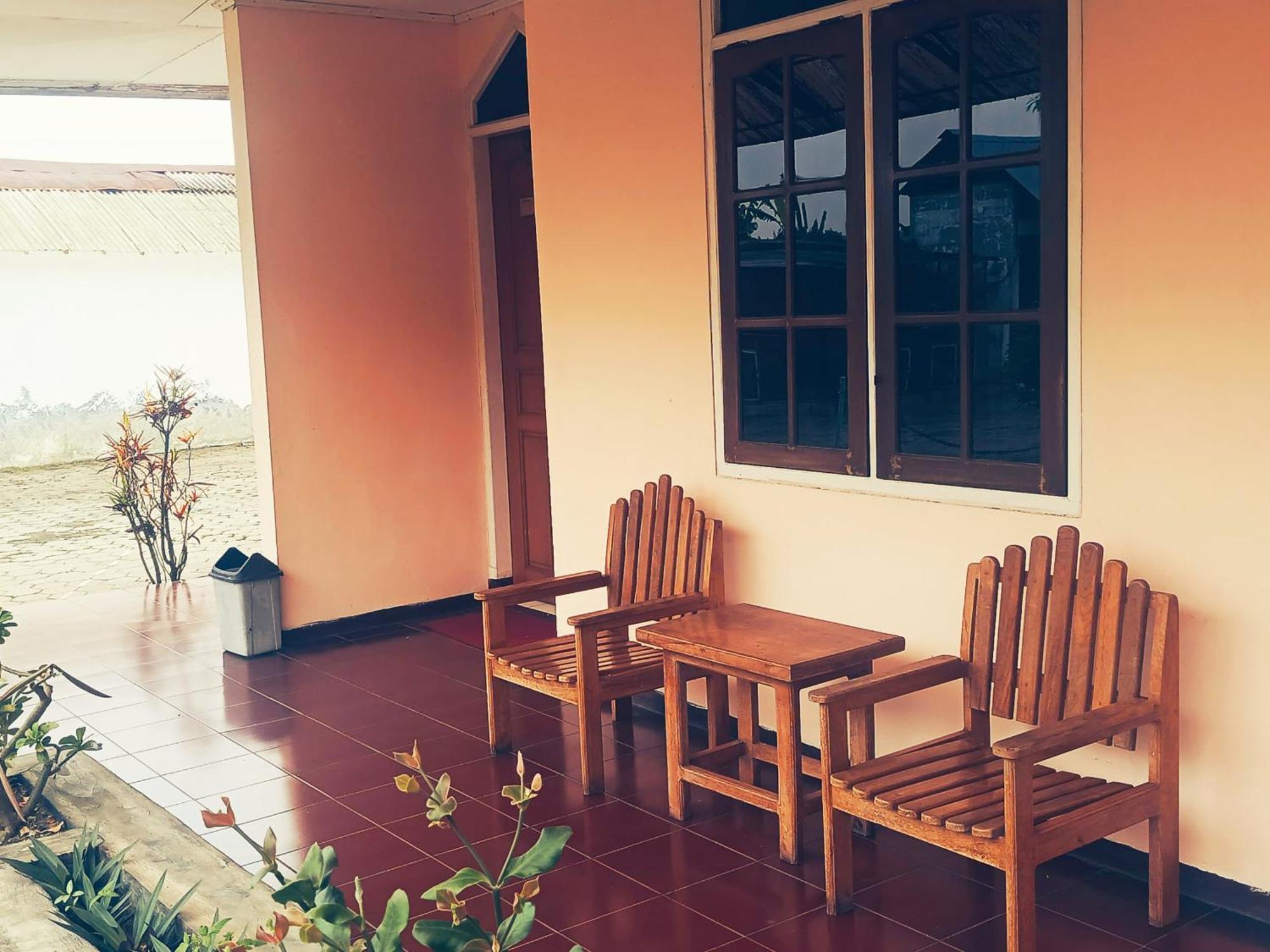 Hotel Wijaya Purwokerto Dış mekan fotoğraf